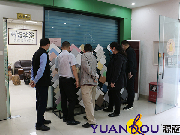 河南寧陵縣王縣長(zhǎng)蒞臨廣東奢蔻新材料